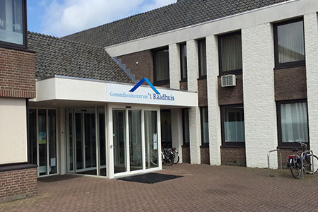 Hoofdingang - Gezondheidscentrum 't Raadhuis